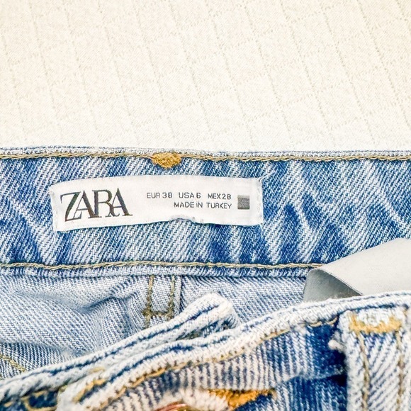 Zara Straight Leg Distressed Denim Jeans Raw Hem Size 08 - Picture 7 of 7